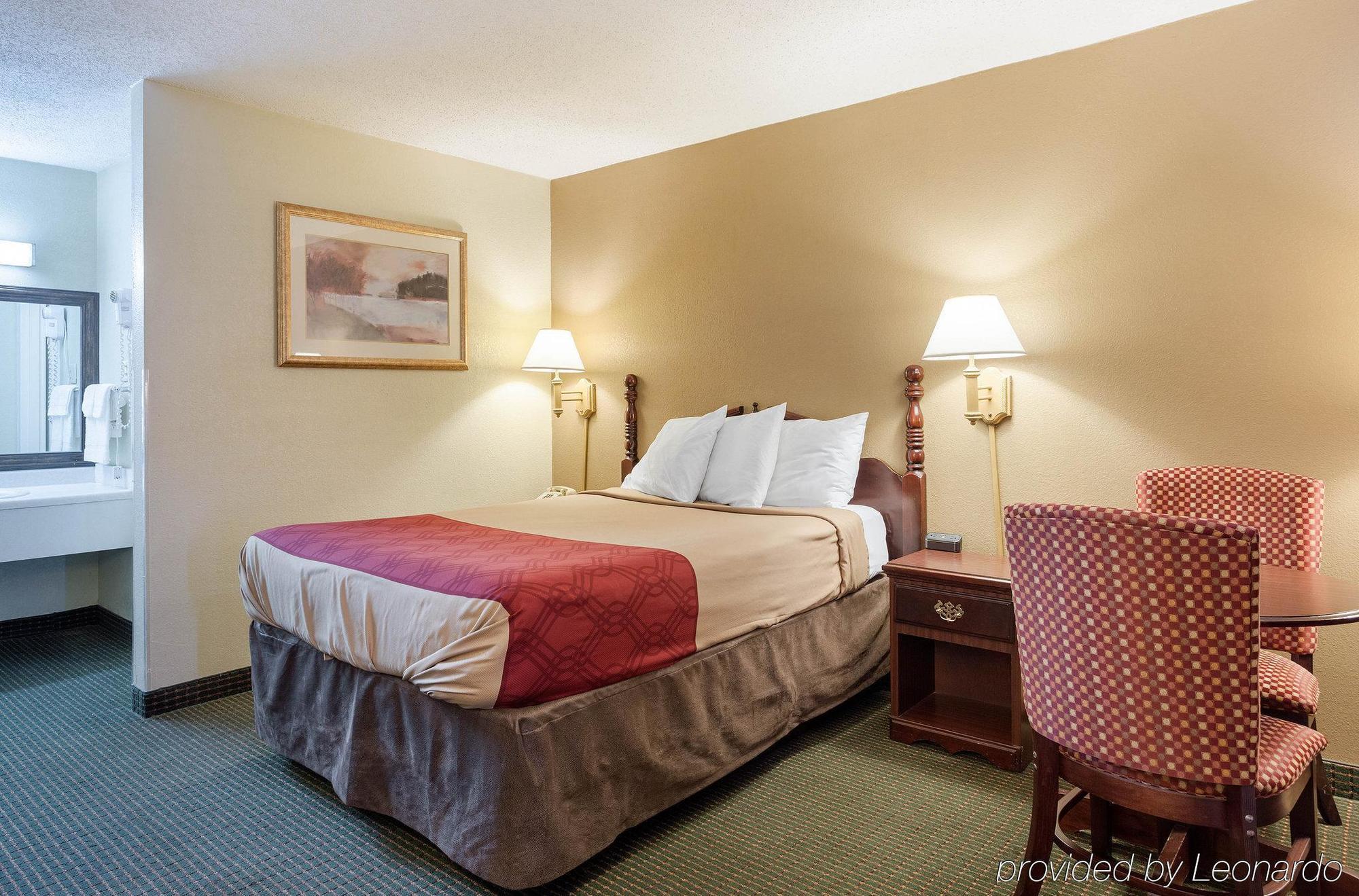Rodeway Inn Запад Мемфис Экстерьер фото
