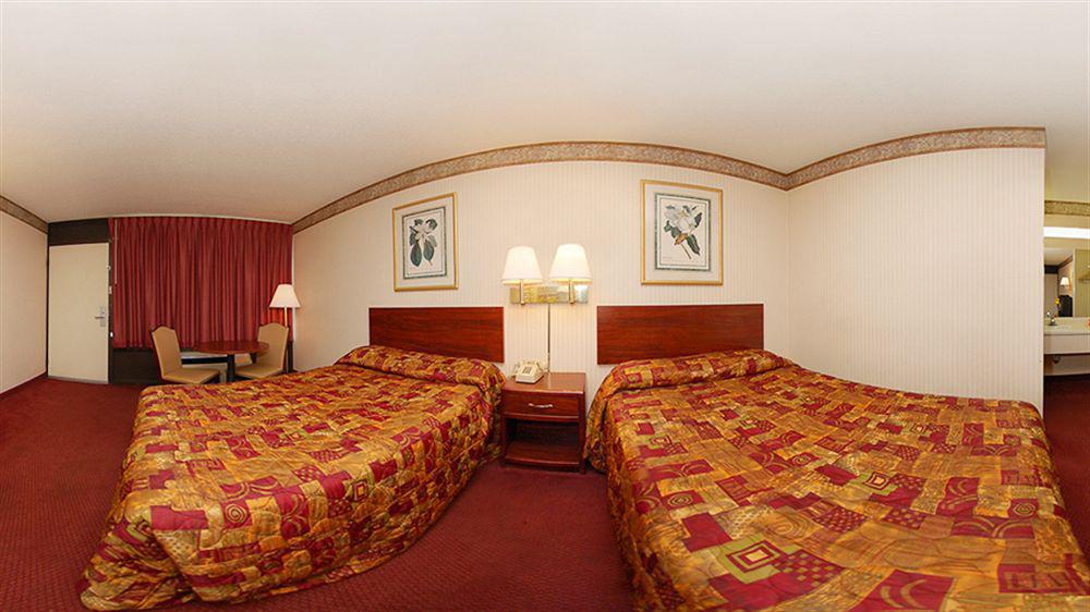 Rodeway Inn Запад Мемфис Экстерьер фото